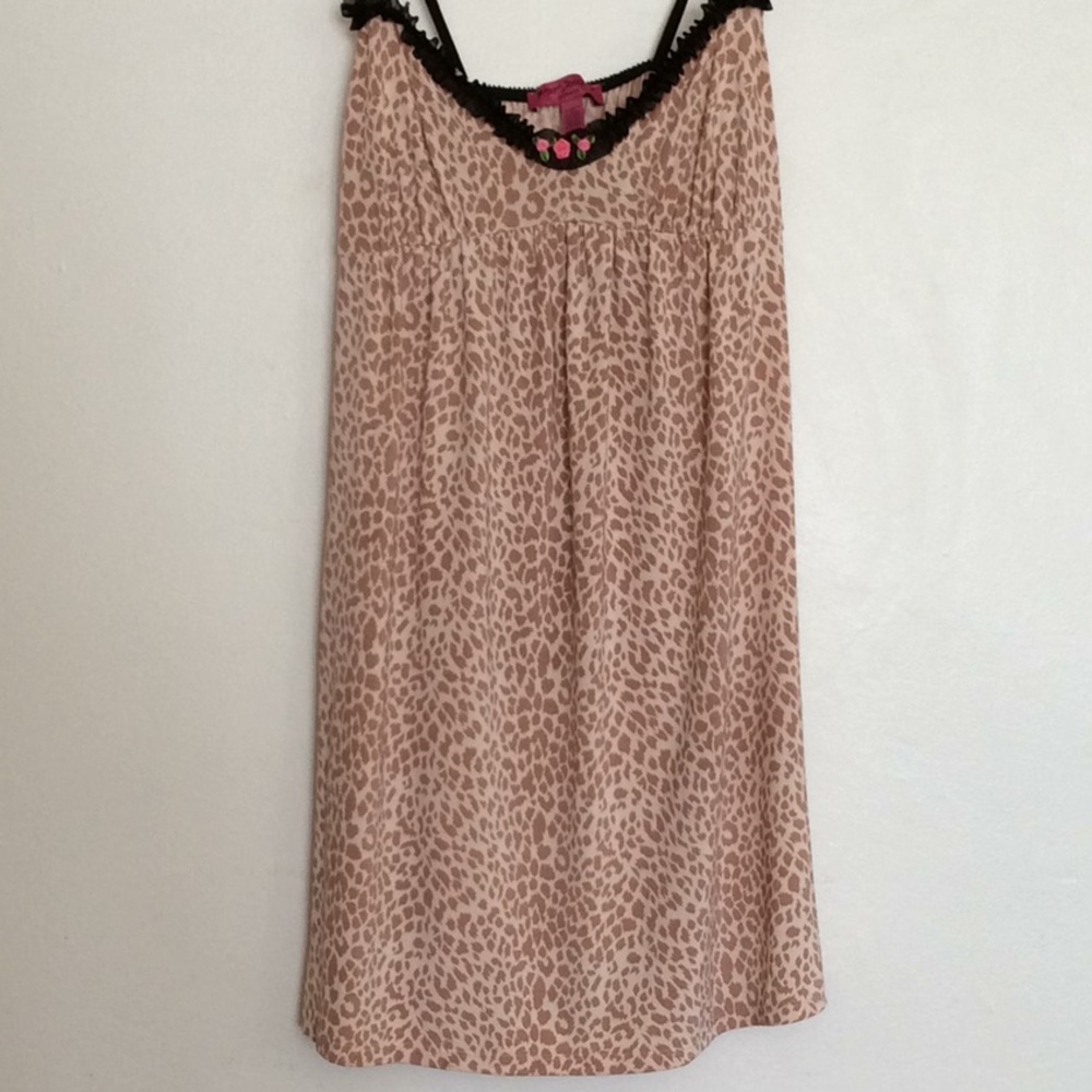 Betsy Johnson animal print chemise
